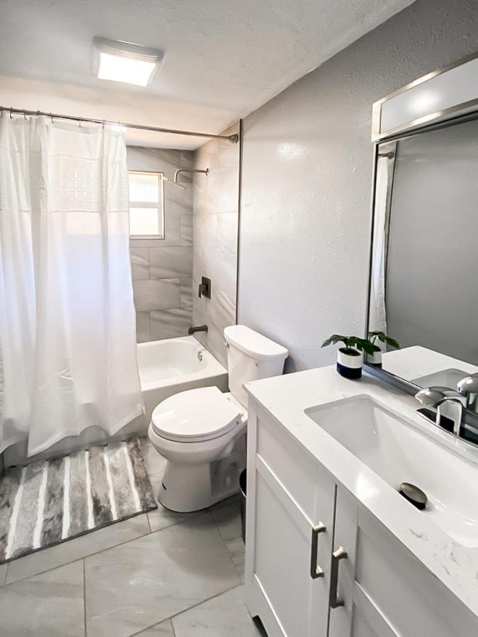 Sarasota Modern, Spacious, Comfy, Queen Beds, Backyard Rental 外观 照片